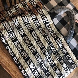 Victoria Secret Tote NWT